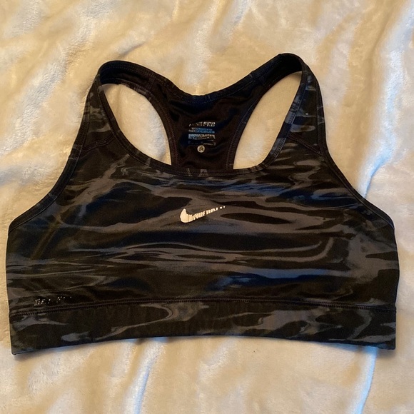 Nike Sports Bra - Picture 1 of 4